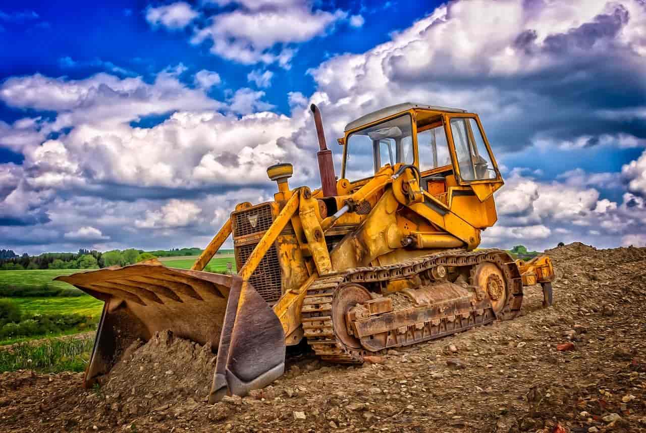 20 Types Of Construction Vehicles : Names & Their Functions