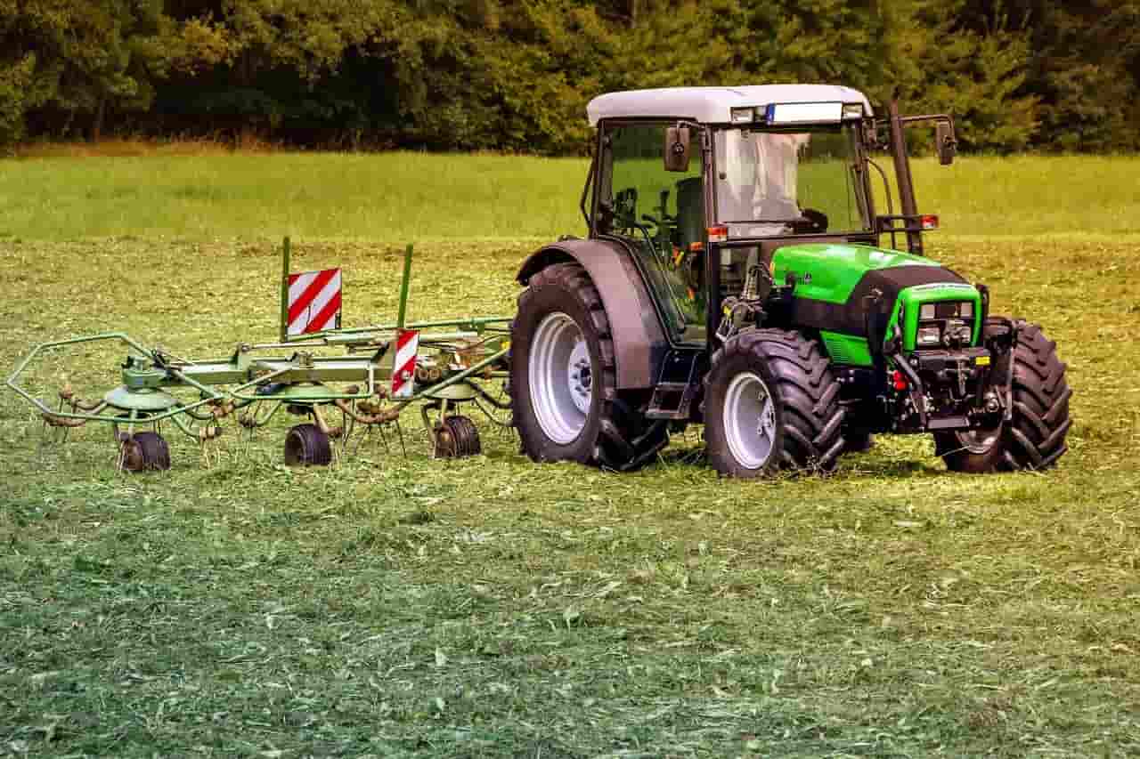 Type Of Tractors : Everything You Need To Know In 2022