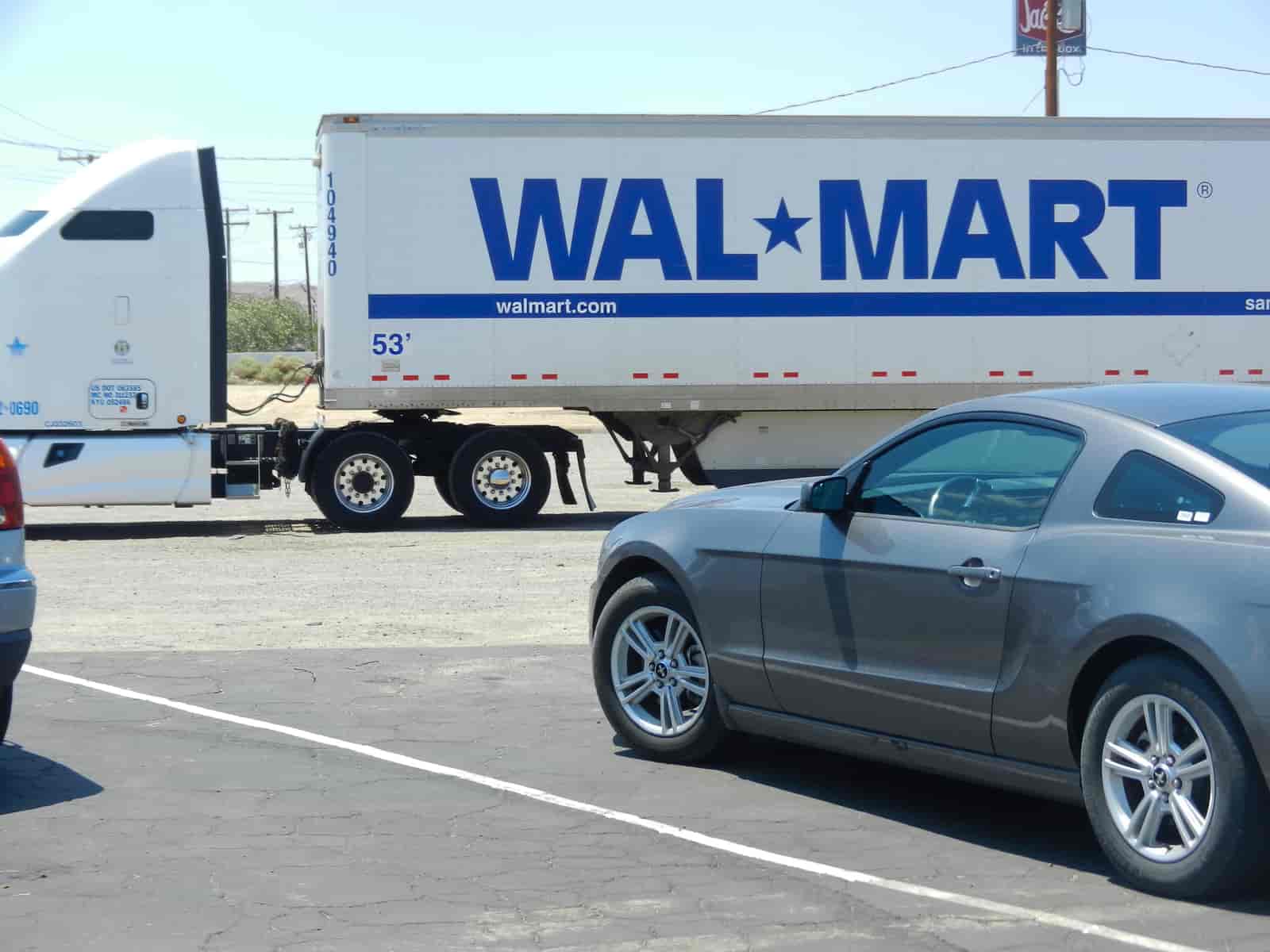 how long can you leave your car in a walmart parking lot