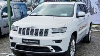 How Much Does It Cost To Blackout A Jeep Grand Cherokee
